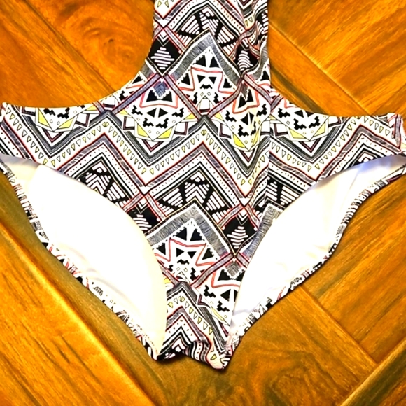 VS PINK Vintage Monokini RARE HTF - Picture 6 of 9